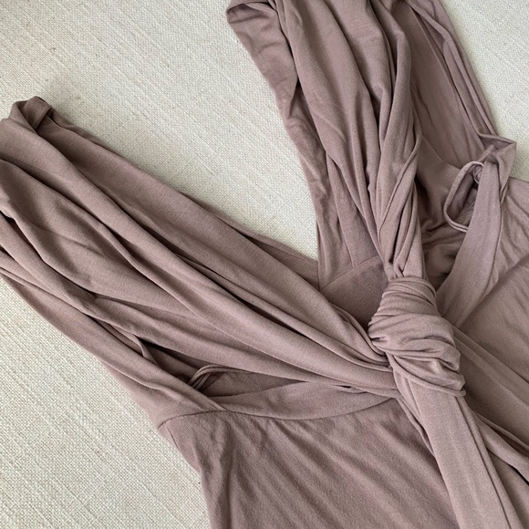 Elegant Taupe Maxi Dress - Picture 8 of 9